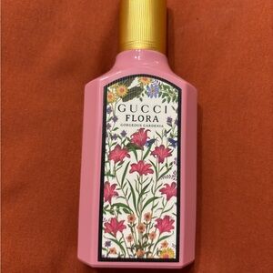 Gucci Flora Gorgeous Gardenia Perfume